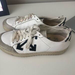 Off-White White and Black Sneakers (Worn, Women Size 36)